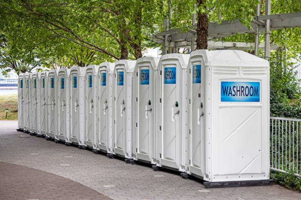 Portable Toilet Options We Offer in Gages Lake, IL