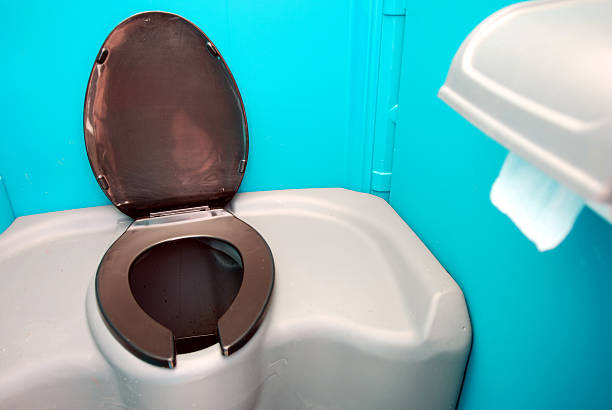 Best Portable toilet rental cost  in Gages Lake, IL
